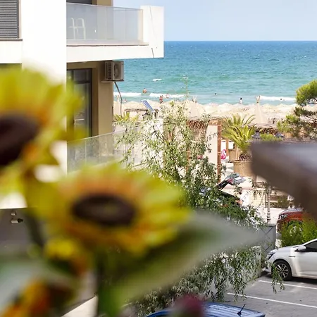 Sapphire - Infinity Pool & * Năvodari