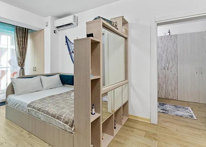 Sapphire In Infinity Pool & Năvodari