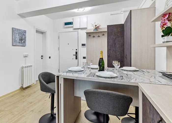 Sapphire - Infinity Pool & Apartamento