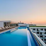 Sapphire In Infinity Pool & *