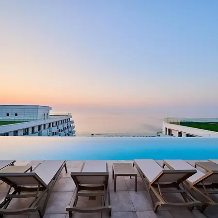 Sapphire In Infinity Pool & Navodari