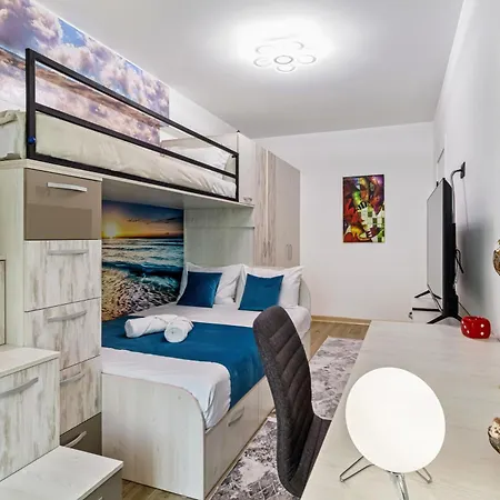 Sapphire - Infinity Pool & Apartamento Năvodari