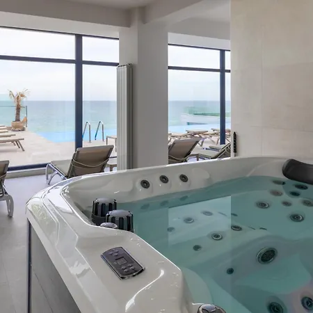 Sapphire - Infinity Pool & Apartment